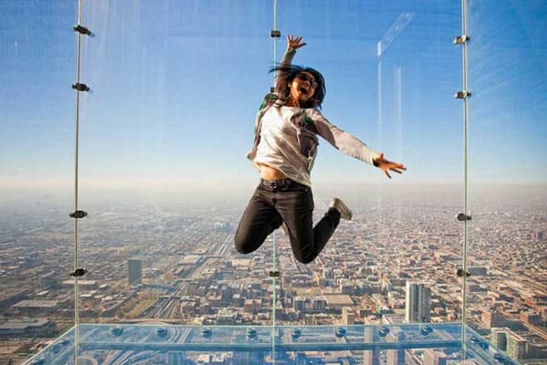 Student having fun on Chicago trip