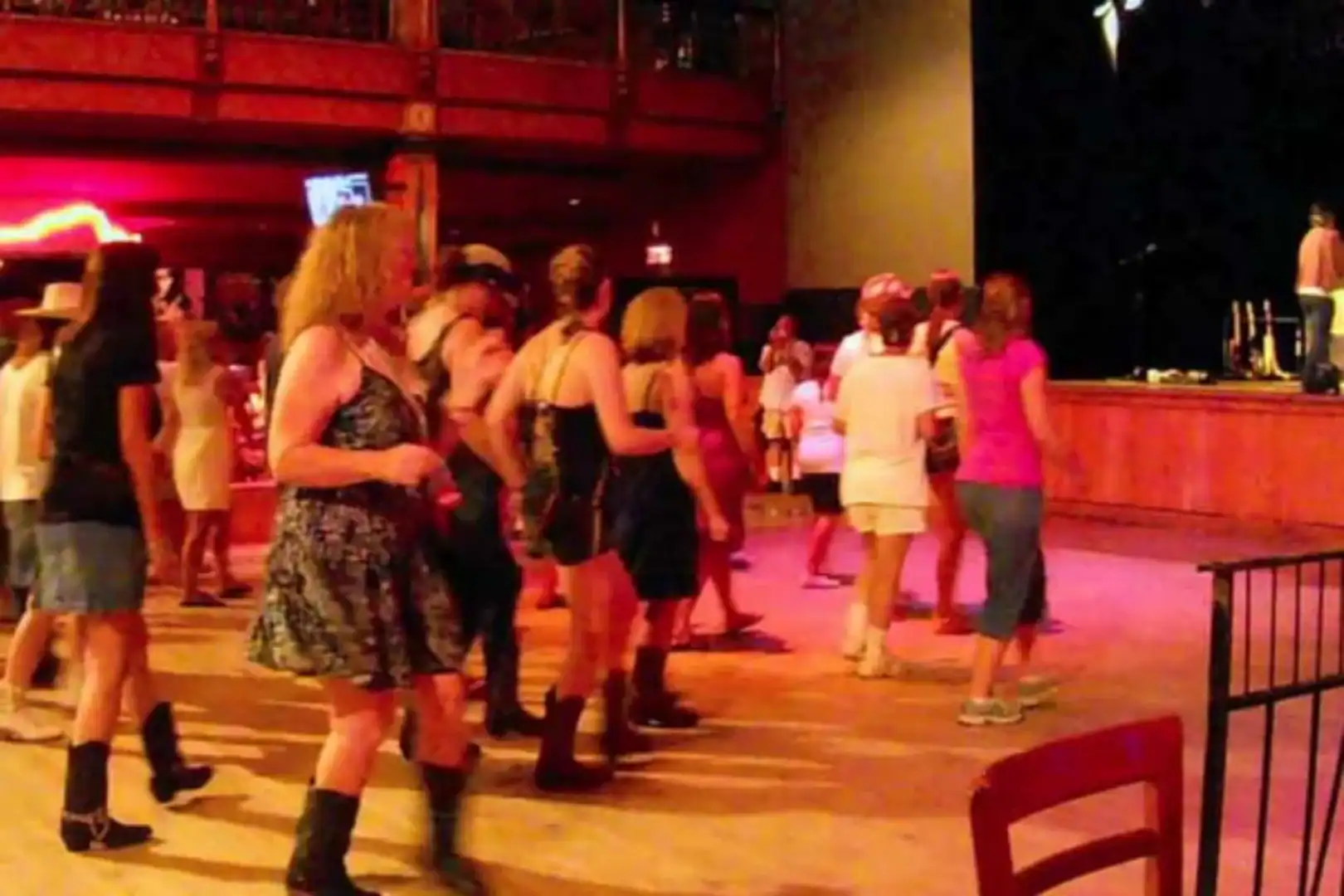people line dancing
